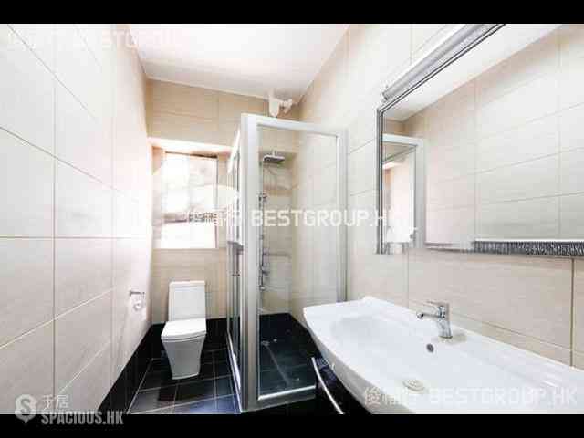 Mid Levels West - Dragonview Court 08