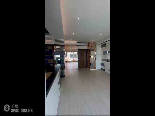 North Point - The Harbourside 10
