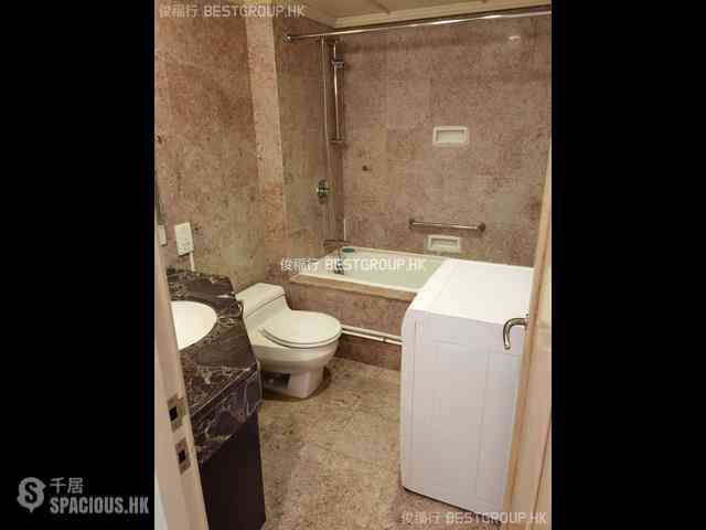 Wan Chai - Convention Plaza Apartments 02