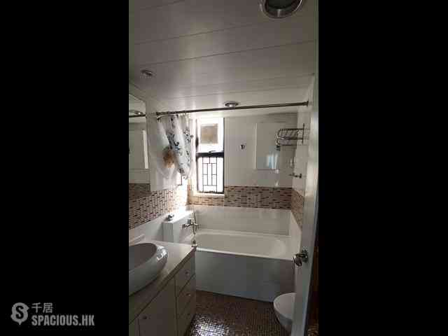 Repulse Bay - The Brentwood 06
