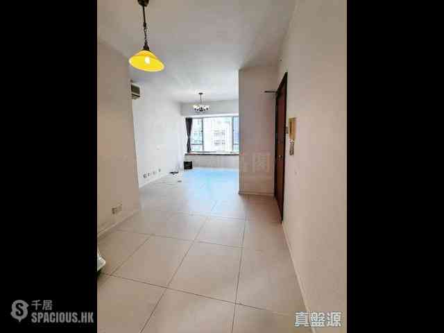 Sai Ying Pun - Wah Fai Court 02