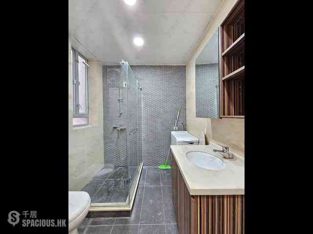 Wan Chai - 1, Swatow Street 05