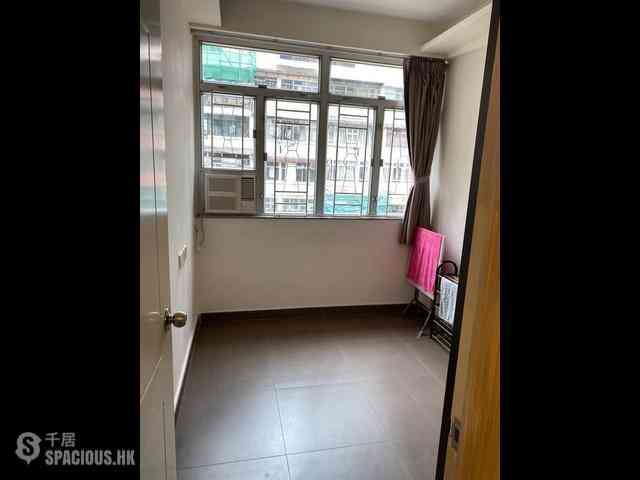 North Point - Ying Wah Court 04