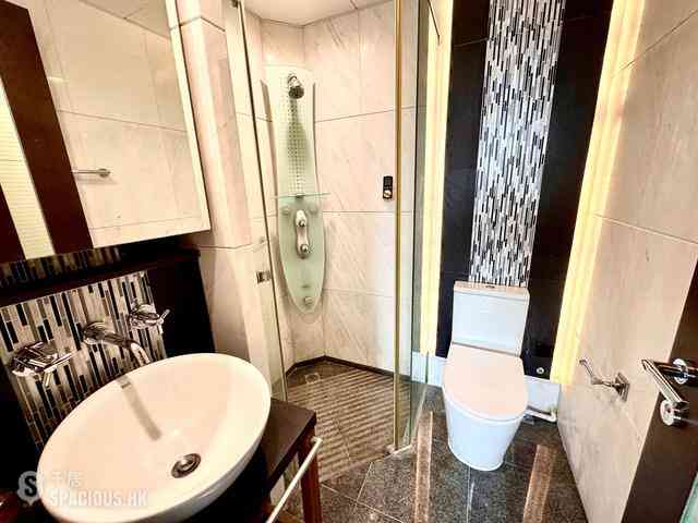 West Kowloon - The Harbourside Block 3 09