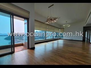 Repulse Bay - Grosvenor Place 02