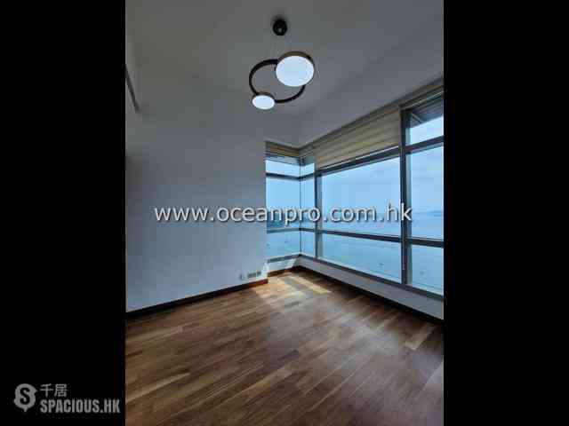 Repulse Bay - Grosvenor Place 08