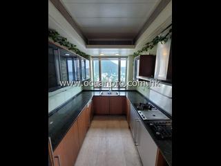 Repulse Bay - Grosvenor Place 12