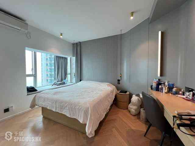 West Kowloon - Sorrento 12