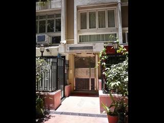 Mid Levels Central - Tak Mansion 09