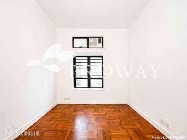 Mid Levels West - Scenic Heights 06