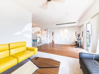 Mid Levels East - Bowen Place 05