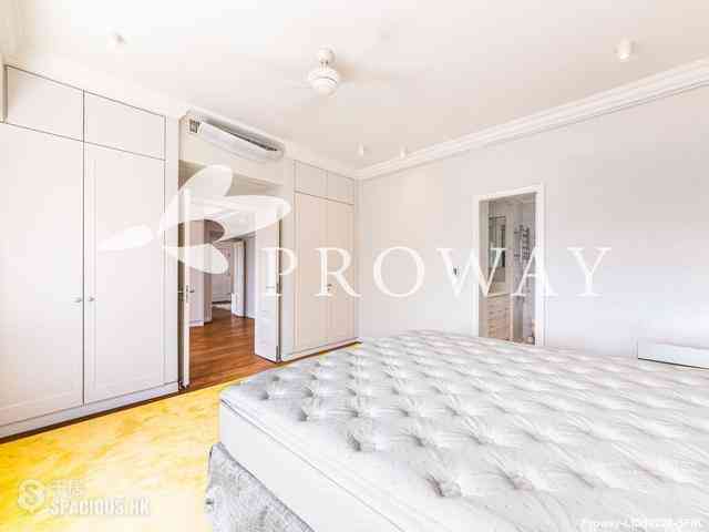 Mid Levels East - Bowen Place 08