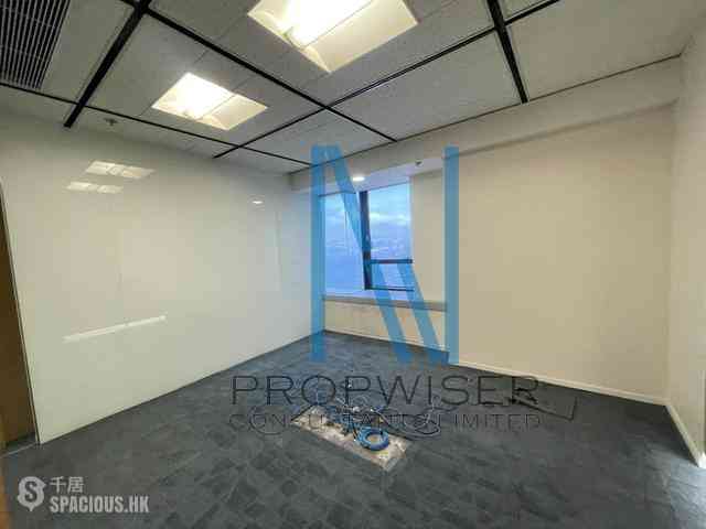 Wan Chai - Great Eagle Centre 06