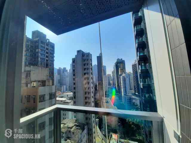 Sai Ying Pun - Two・Artlane 04