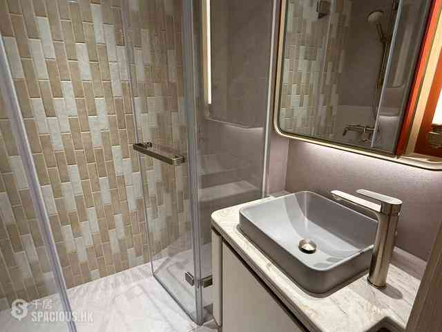 North Point - State Residence 01
