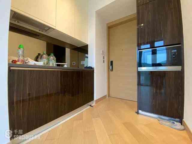 Causeway Bay - Jones Hive 06