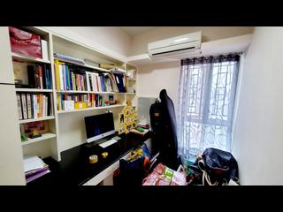 Kennedy Town - The Merton Tower 3 06