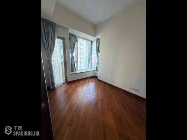 Wan Chai - The Avenue Phase 2 02