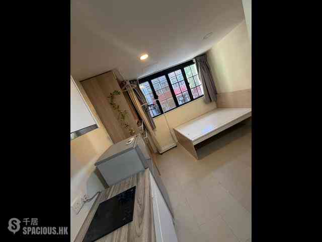 Sai Ying Pun - 20, Third Street 06