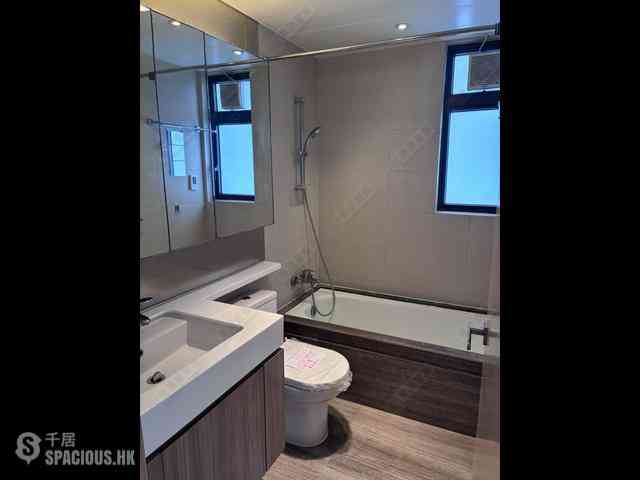 Tung Chung - The Visionary 04
