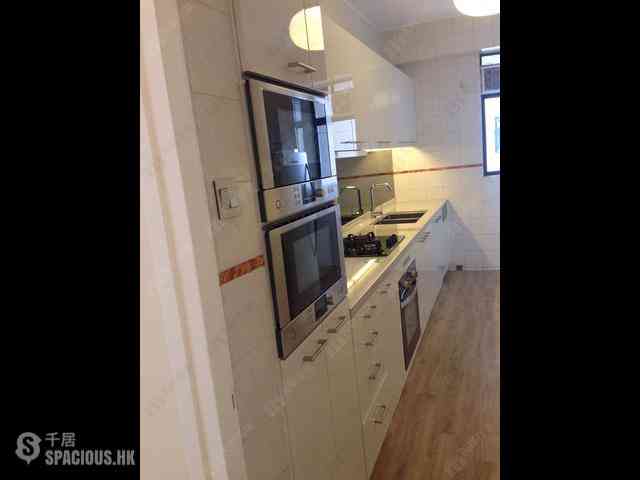 Mid Levels Central - Clovelly Court Block 2 04