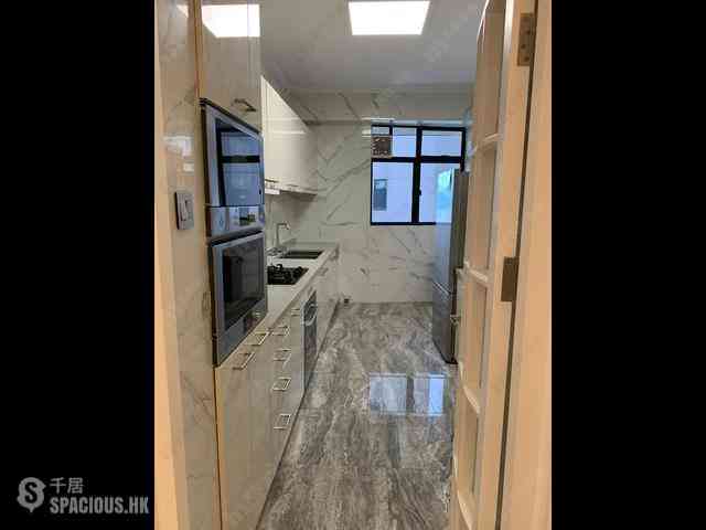 Mid Levels Central - Clovelly Court Block 2 05