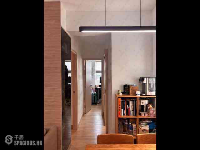 Mid Levels Central - Woodlands Court 04
