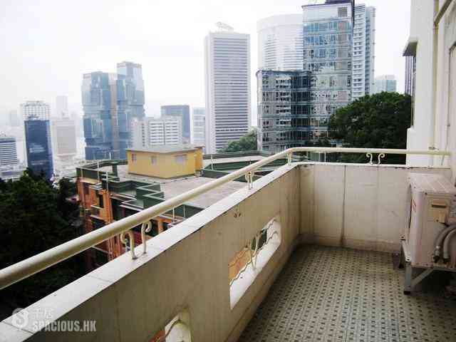 Mid Levels Central - Best View Court Block 68, Macdonnell Road 02