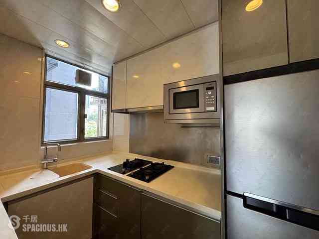 Sai Ying Pun - Island Crest 02