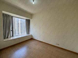 Sai Ying Pun - Island Crest 03