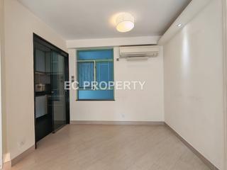 Mid Levels Central - Goldwin Heights 04