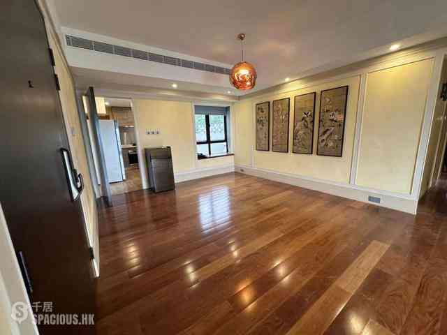 Mid Levels East - Bowen Place 03
