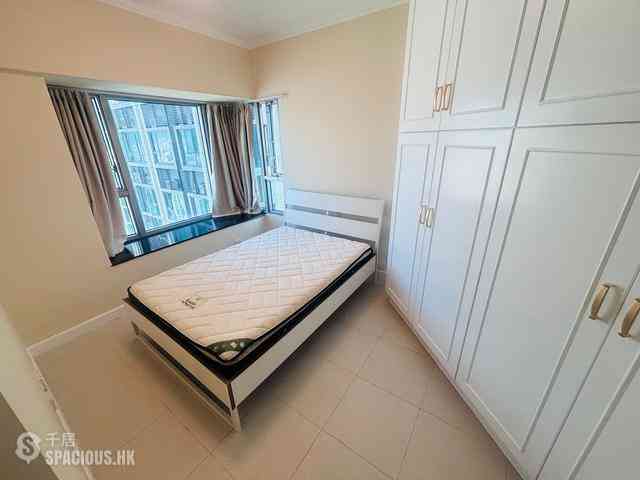 West Kowloon - Sorrento 03