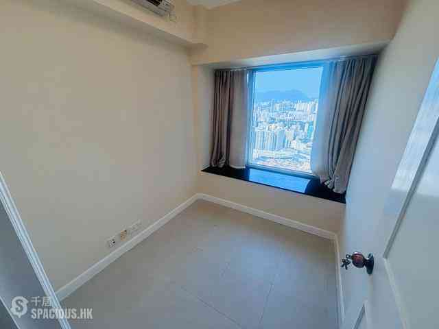 West Kowloon - Sorrento 06