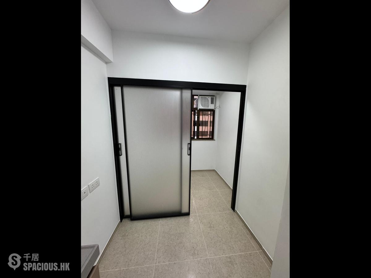 Jordan - Kim Tak Building 01