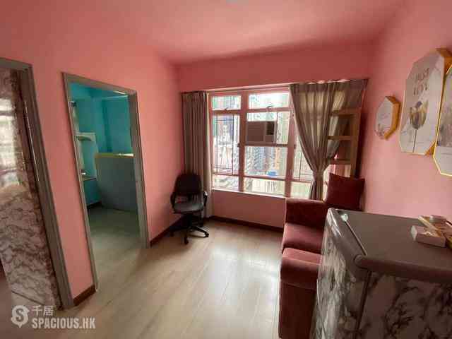 Sai Ying Pun - Kam Kwan Building 01