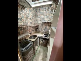 Sai Ying Pun - Kam Kwan Building 04