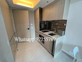 Sai Ying Pun - King's Hill 02