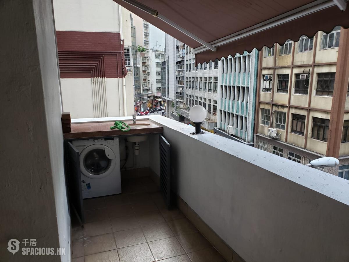 Sheung Wan - 219, Queen's Road Central 01