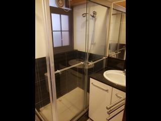 Sheung Wan - 219, Queen's Road Central 06