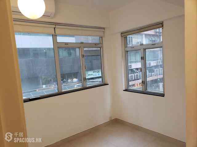 Sheung Wan - 219, Queen's Road Central 07