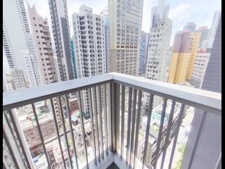 Sai Ying Pun - Island Crest Block 2 03