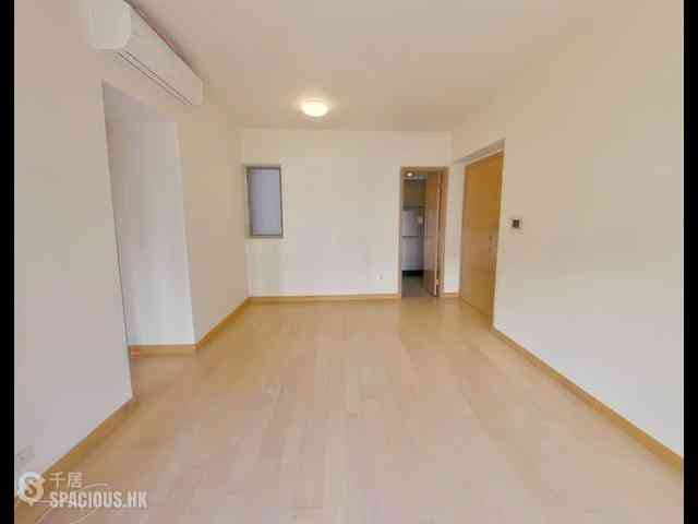 Sai Ying Pun - Island Crest Block 2 02