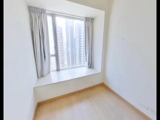 Sai Ying Pun - Island Crest Block 2 07