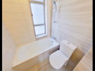 Sai Ying Pun - Island Crest Block 2 10