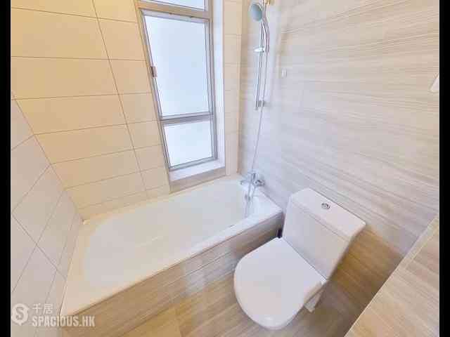 Sai Ying Pun - Island Crest Block 2 10