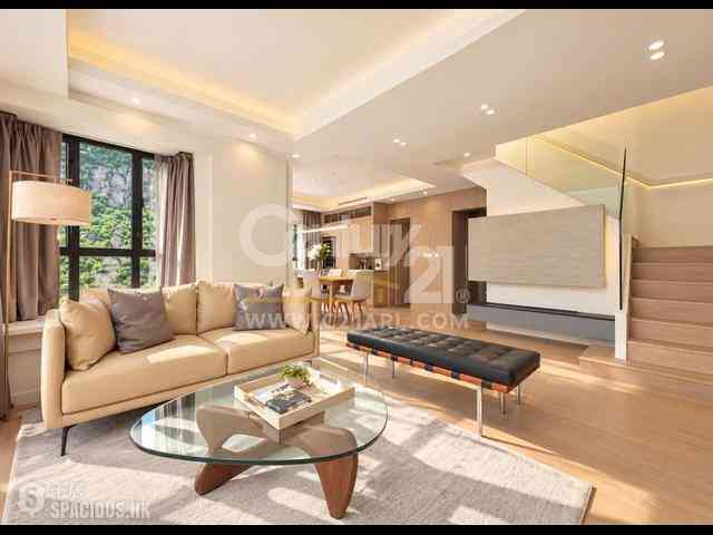 Mid Levels Central - Elegant Terrace 02