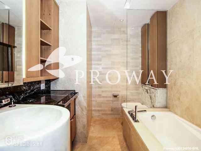 Mid Levels Central - Gramercy 08