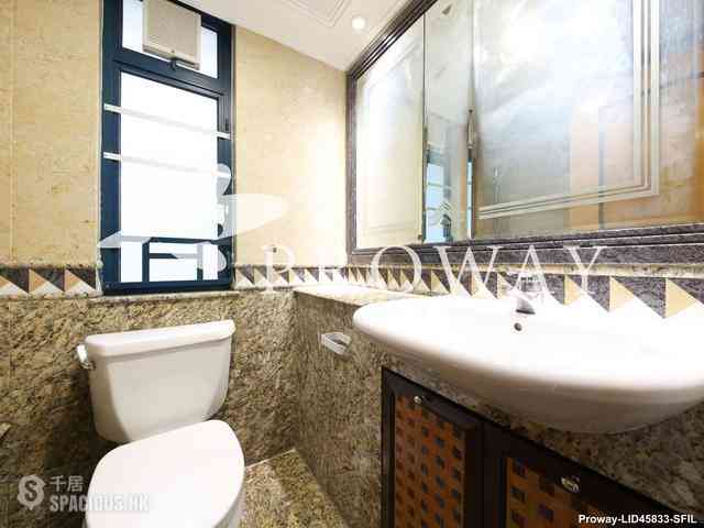 Clear Water Bay - Hillview Court 11