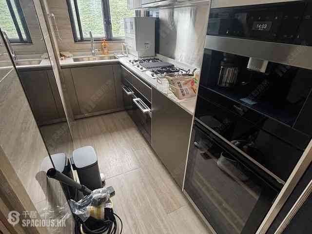 Wong Chuk Hang - The Southside Phase 1 Southland Tower 2B 02